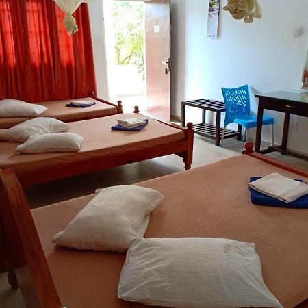 Hotel Senora กตรคาม ภายนอก รูปภาพ